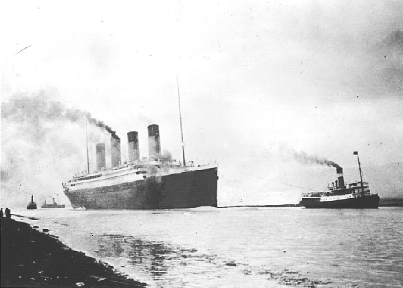 RMS_Titanic_sea_trials_April_2,_1912